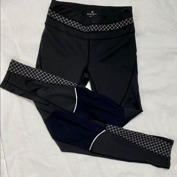 Athleta Black Miles Compression Reflective Leggings - Picture 5 of 11